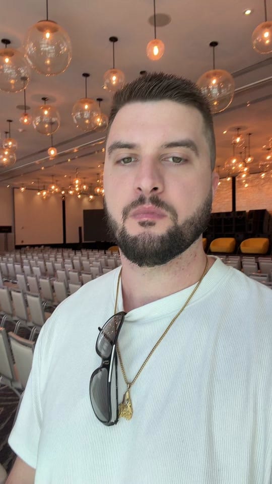 Post 6 by ColoreoMusic 🐺 on TikTok (video)