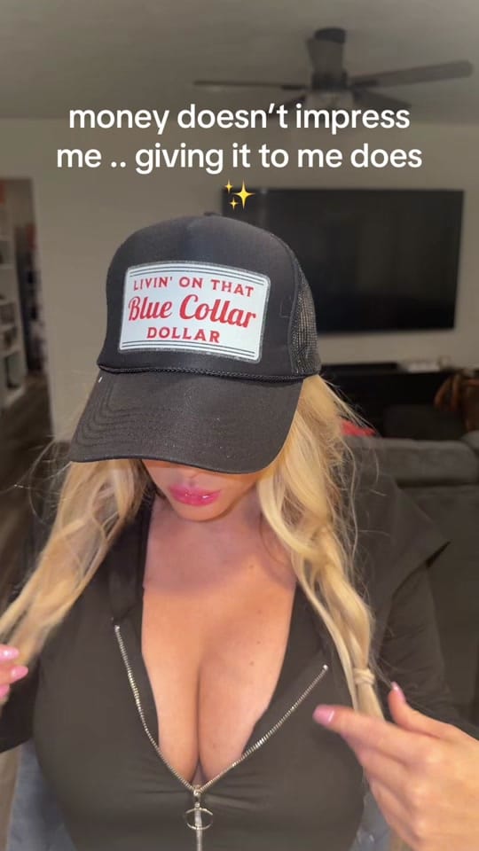 Post 5 by Hanna 💛💙 on TikTok (video)