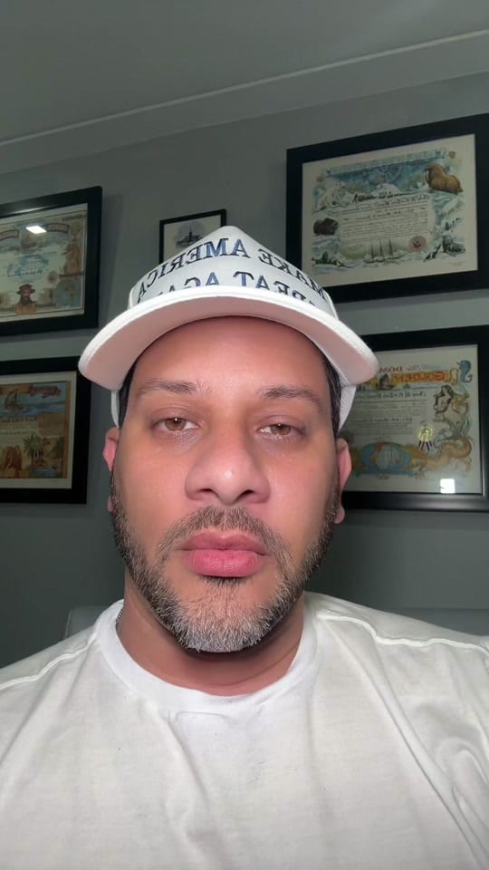 Post 9 by Mike Talks Politics 🇺🇸 on TikTok (video)