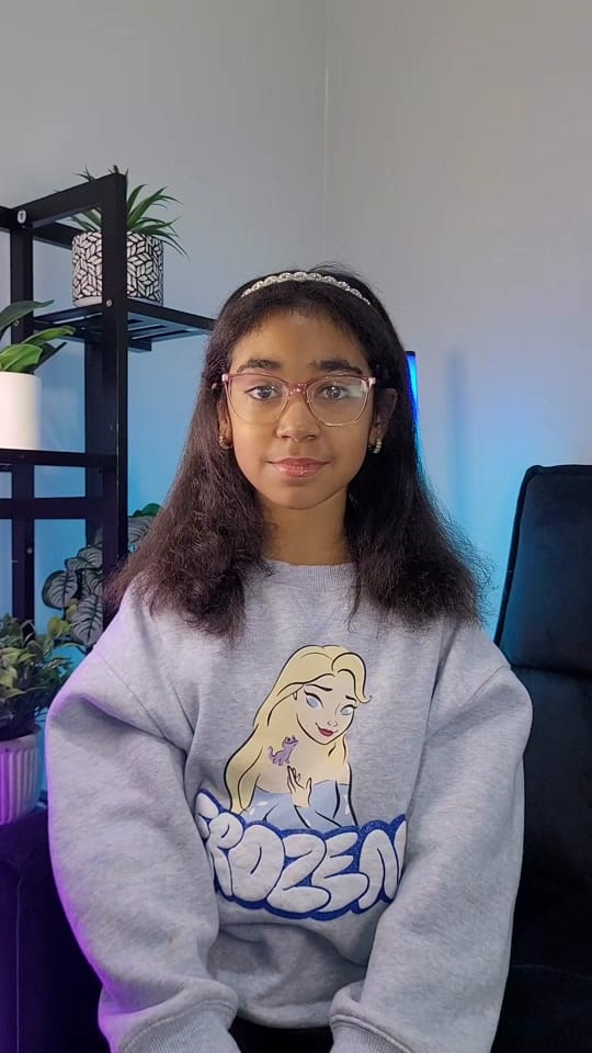 Post 1 by Edinson&Kylie on TikTok (video)