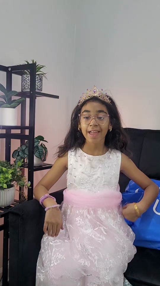 Post 4 by Edinson&Kylie on TikTok (video)