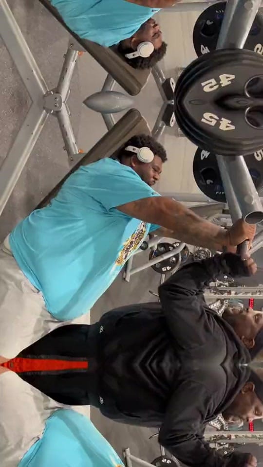 Post 8 by Bearz_Wrld on TikTok (video)