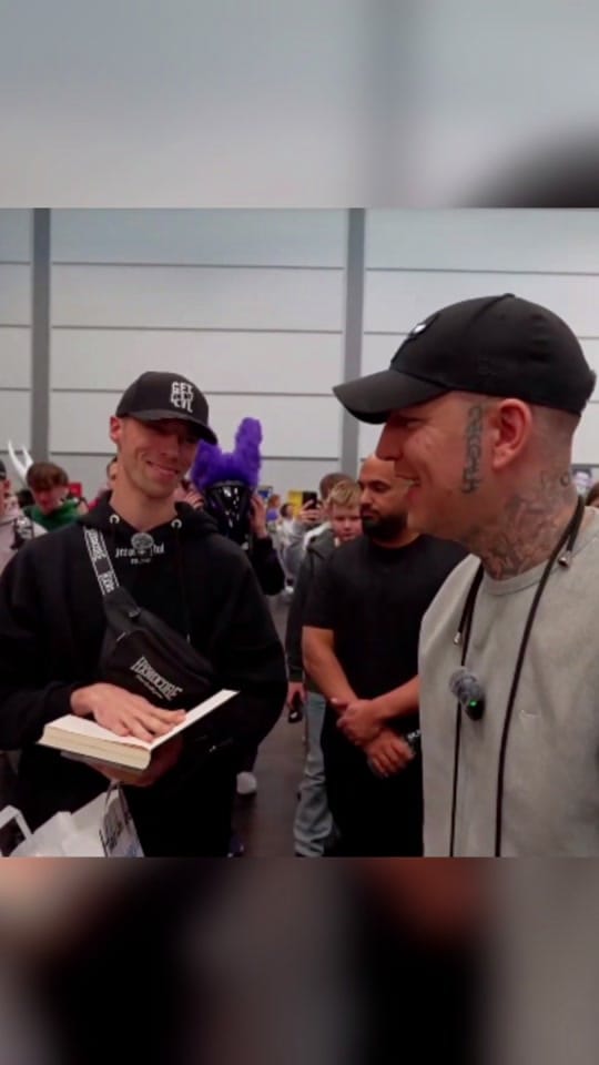 Post 4 by Airsiggi on TikTok (video)