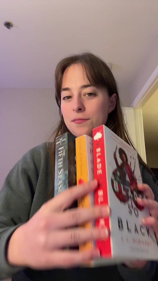 Post 7 by Carina on TikTok (video)