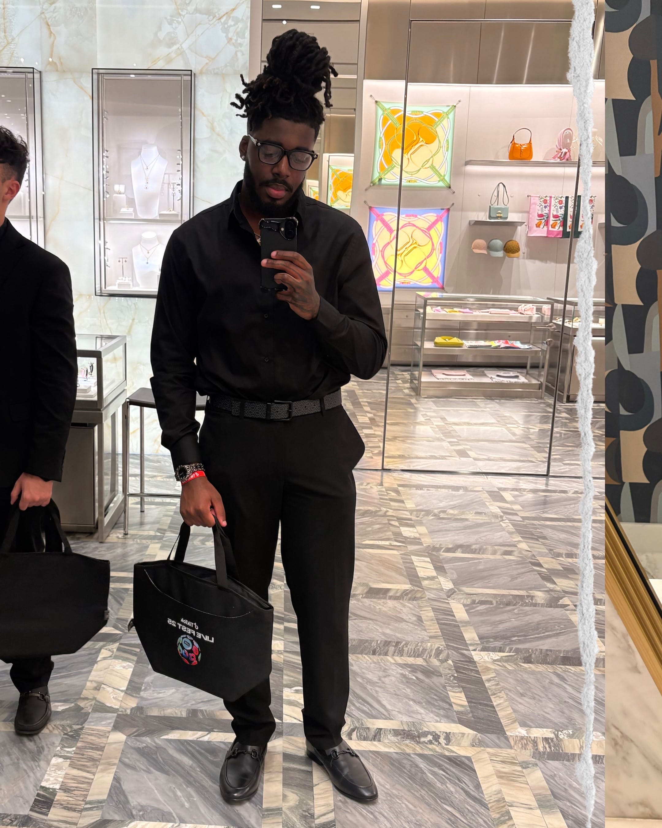 Post 3 by Solarties☀️ on TikTok (video)