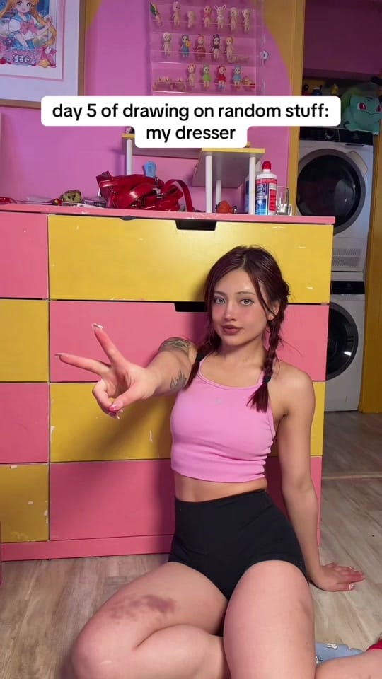 Post 6 by Peachuu on TikTok (video)