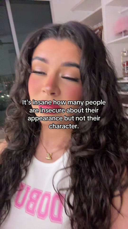 Post 9 by Anisa Santiago on TikTok (video)