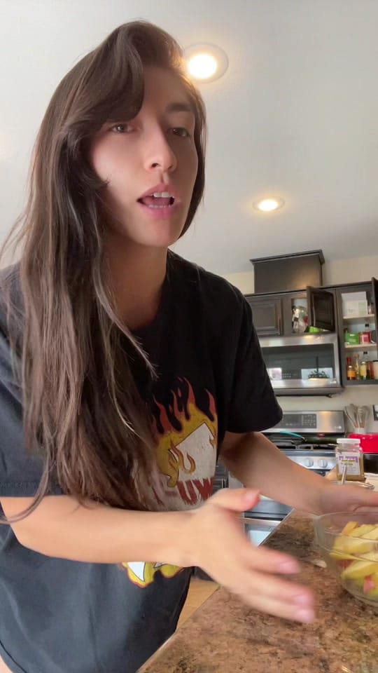 Post 1 by eliciakg on TikTok (video)
