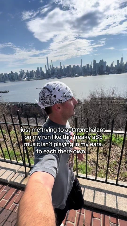 Post 1 by Robbie Runna on TikTok (video)