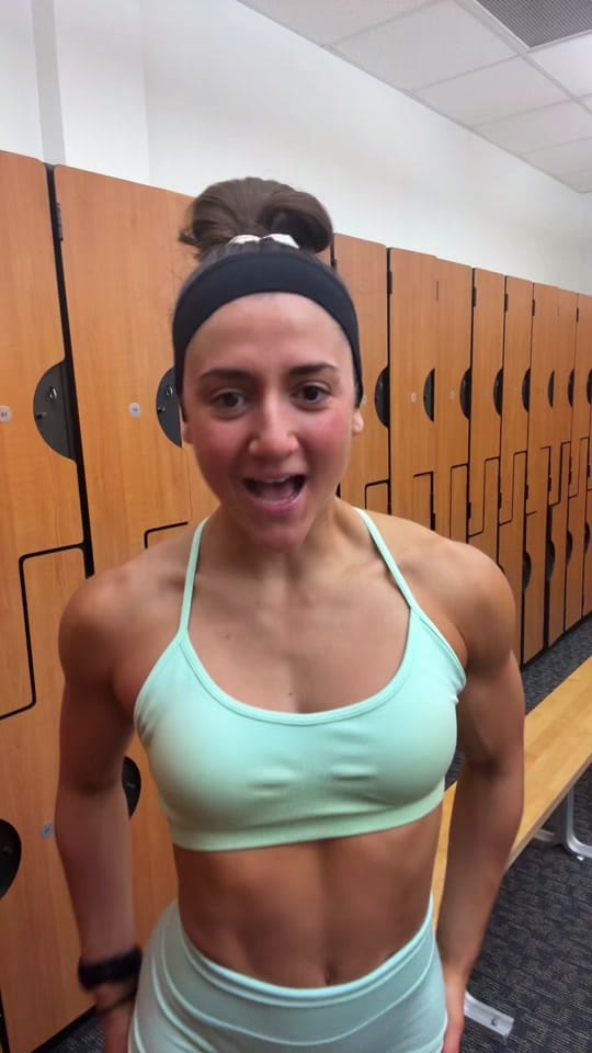 Post 2 by KAT POULOPOULOS on TikTok (video)