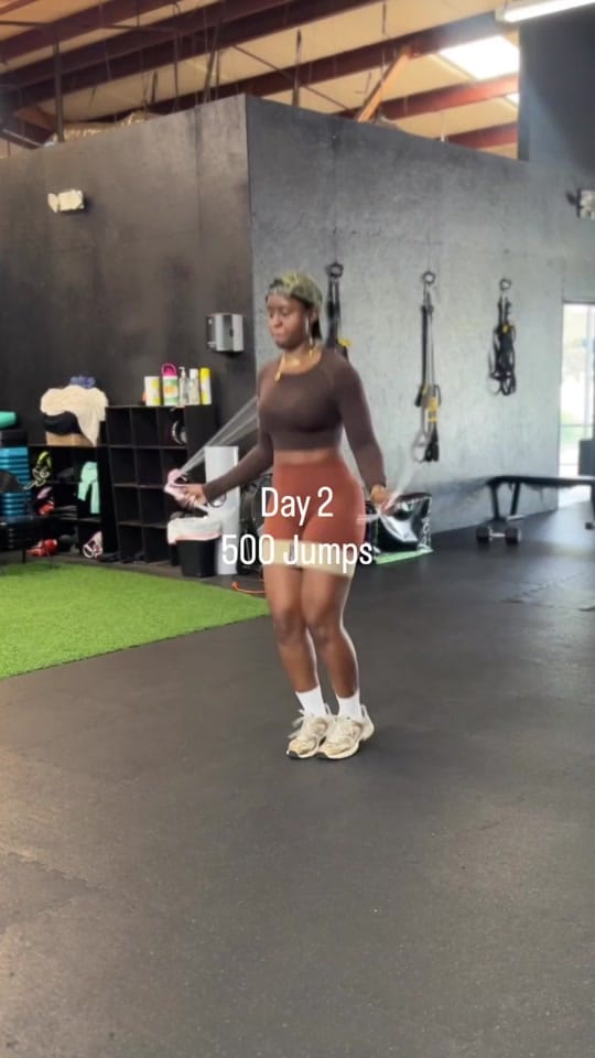Post 1 by V Marie Fit on TikTok (video)