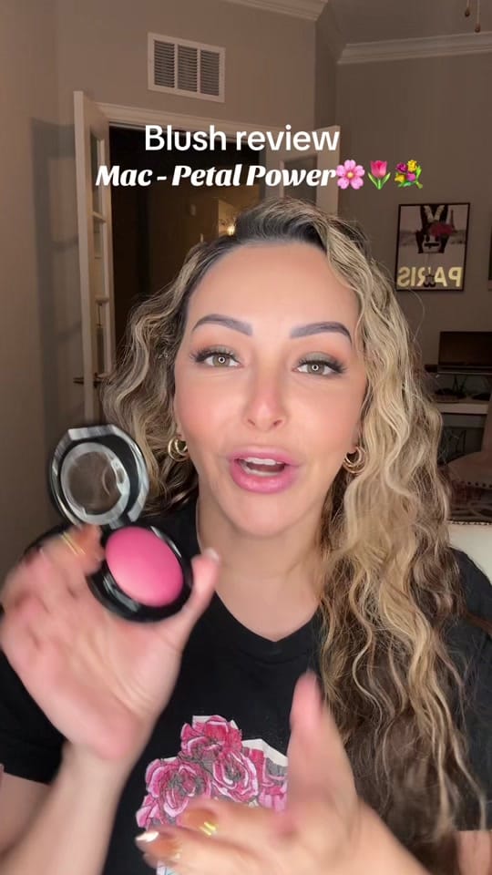 Post 10 by Maria | Fashion & Lifestyle on TikTok (video)