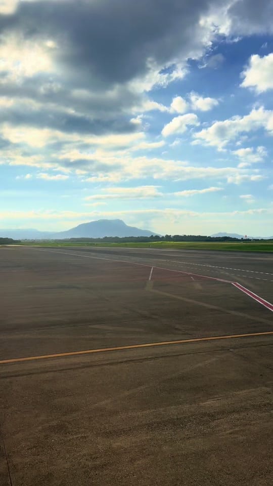 Post 2 by RoyalTakeoff on TikTok (video)