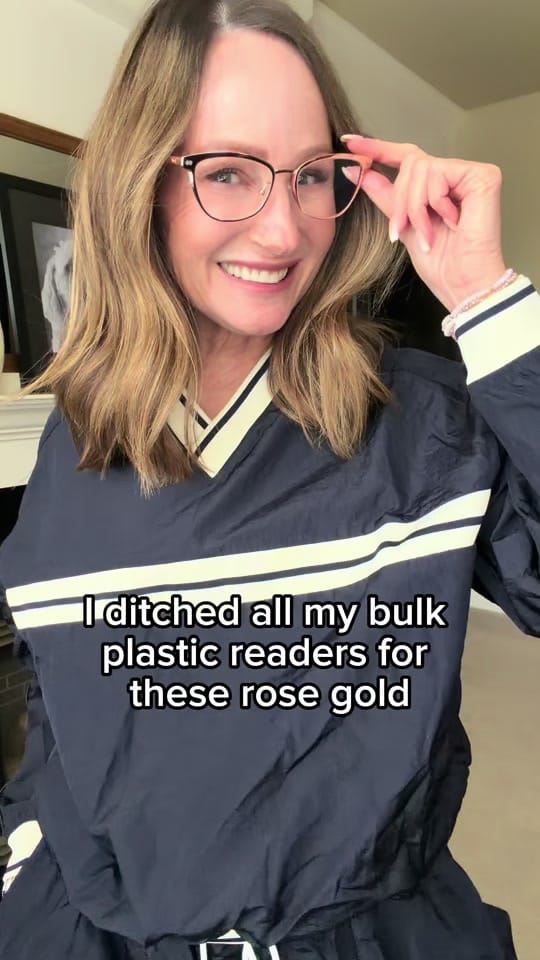 Post 1 by Kelly Saunders on TikTok (video)