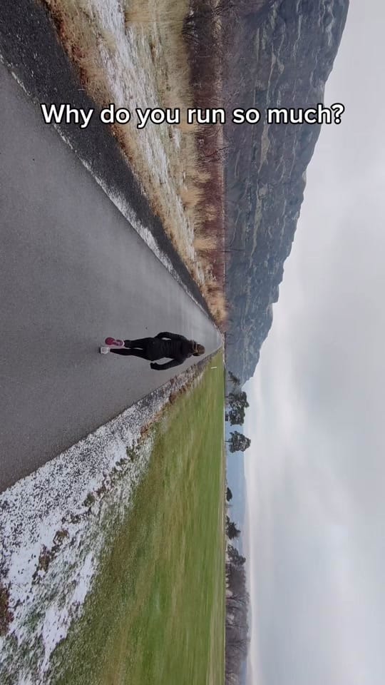 Post 3 by Kelly Saunders on TikTok (video)
