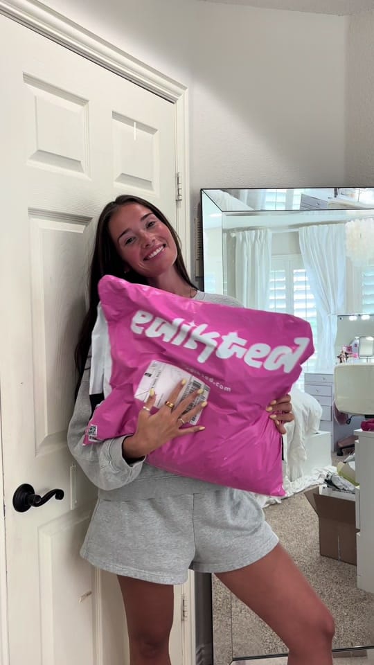 Post 3 by Megan van Jaarsveldt on TikTok (video)