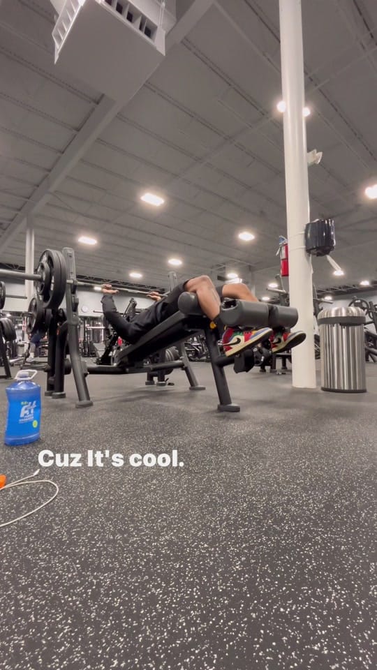 Post 2 by Girllookatdee on TikTok (video)