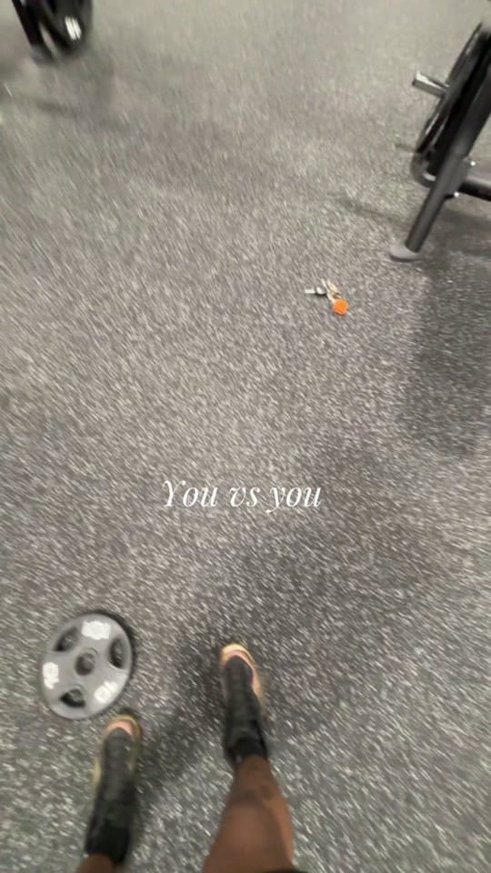 Post 7 by Girllookatdee on TikTok (video)