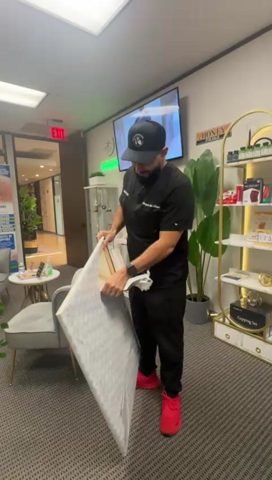 Post 5 by The Cupping Guy | Moe Ahmed on TikTok (video)