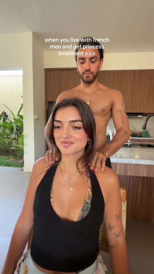 Post 3 by arianaexplora on TikTok (video)