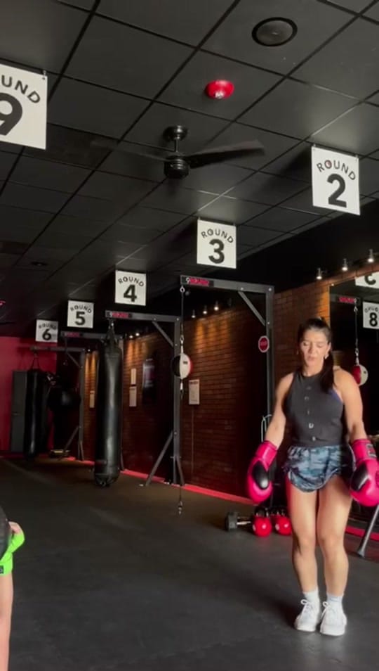 Post 4 by Vane Fit on TikTok (video)