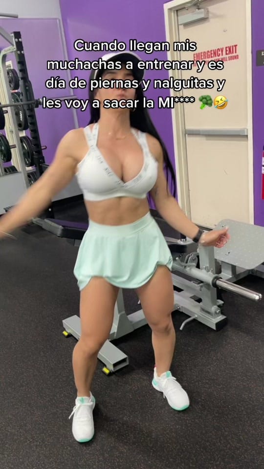 Post 10 by Vane Fit on TikTok (video)