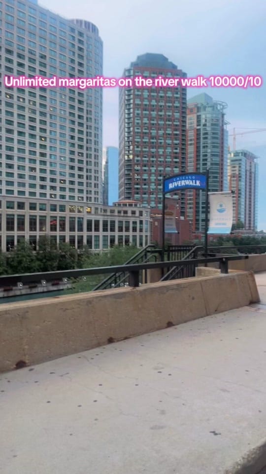 Post 8 by ParisRosee on TikTok (video)