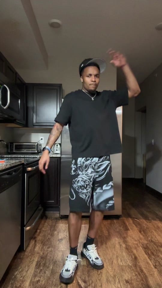 Post 6 by Datboyvon🦈 on TikTok (video)