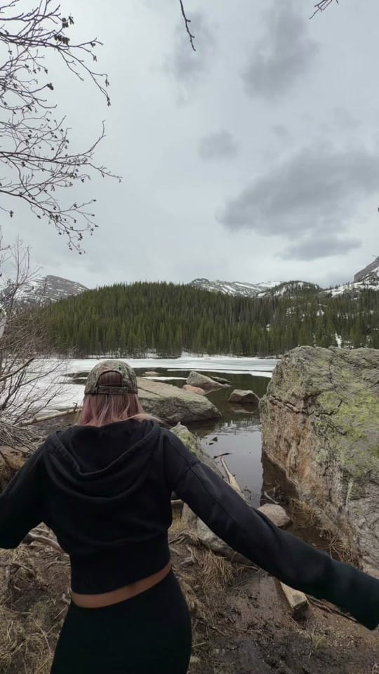 Post 3 by Ana West 🐥 on TikTok (video)