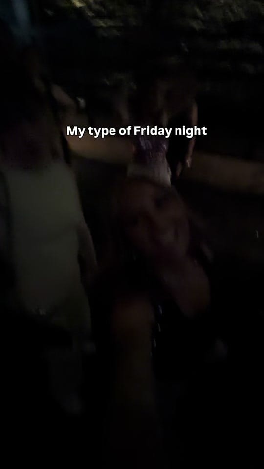 Post 4 by Ana West 🐥 on TikTok (video)