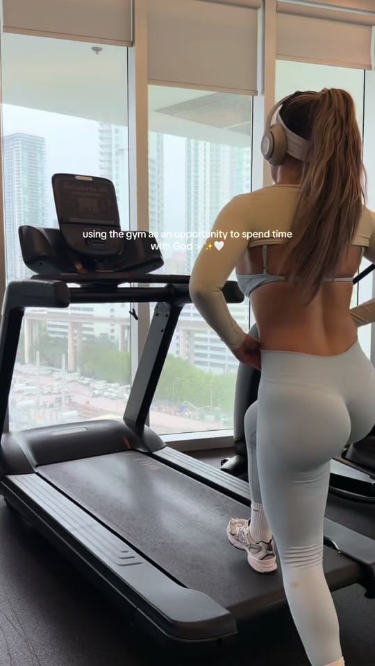 Post 4 by mira on TikTok (video)