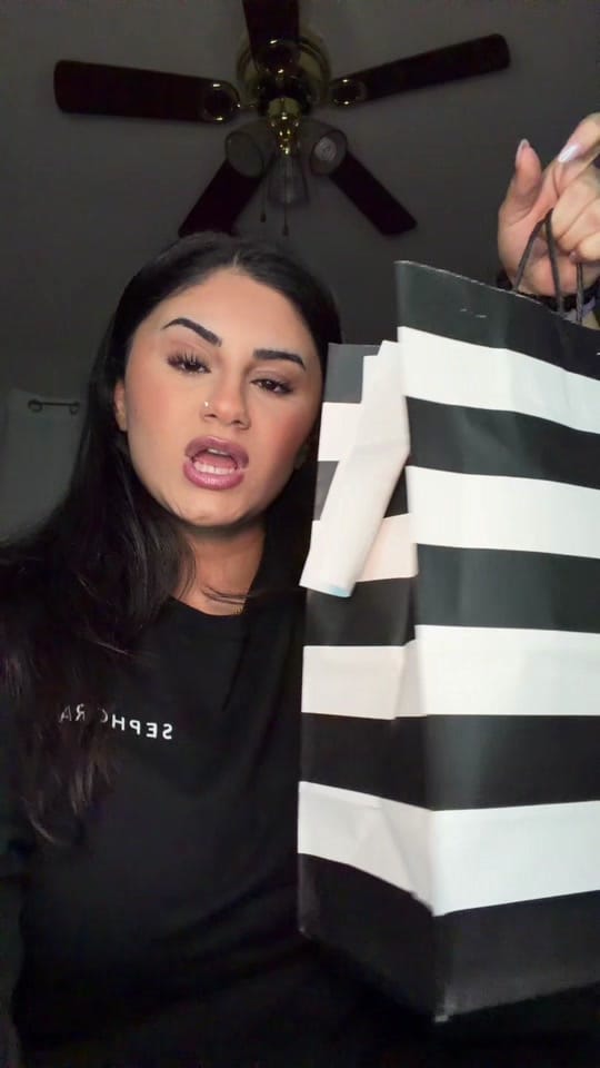 Post 9 by sh on TikTok (video)