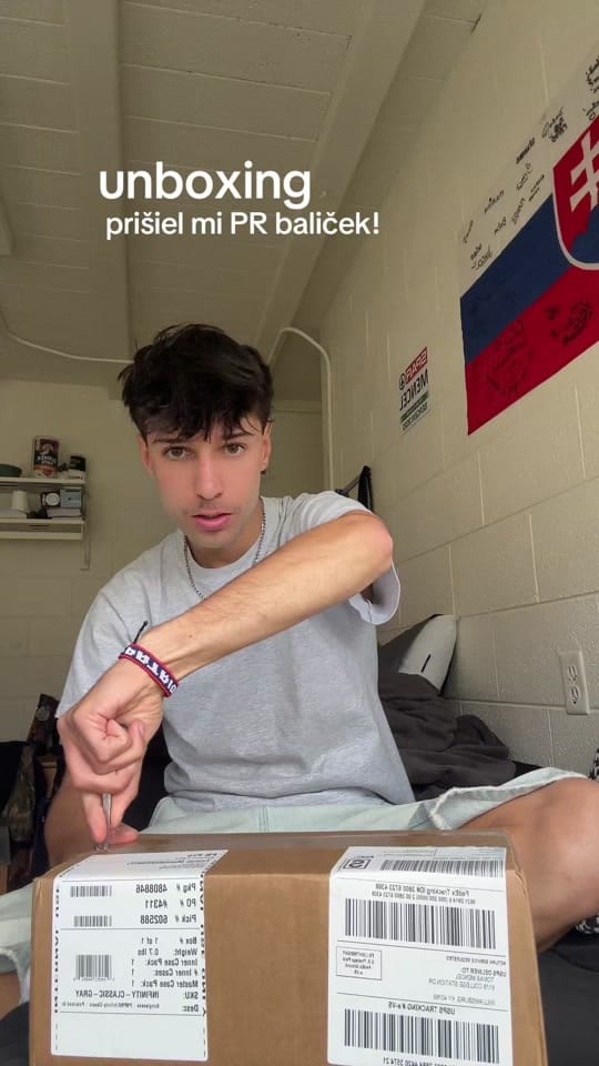 Post 6 by том on TikTok (video)