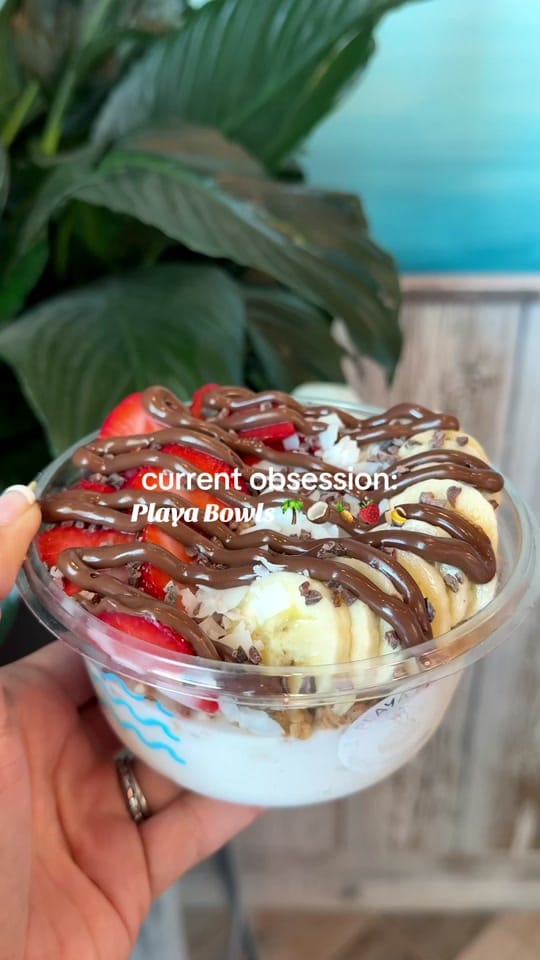 Post 2 by Julianna Deschenes on TikTok (video)