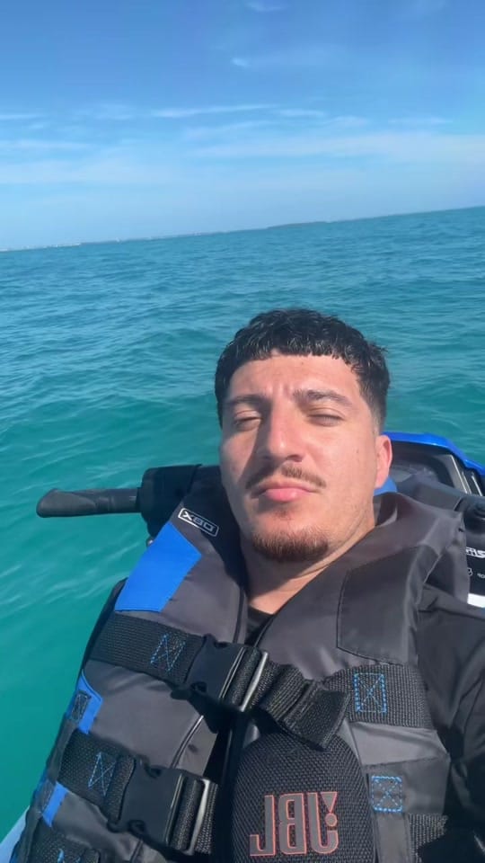 Post 7 by Armando Travels on TikTok (video)