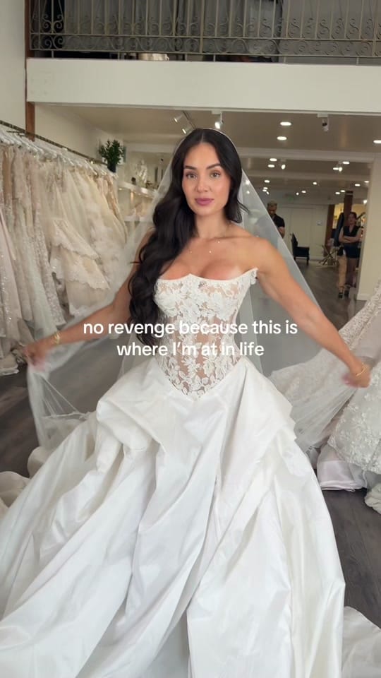 Post 2 by Ashley Flores on TikTok (video)