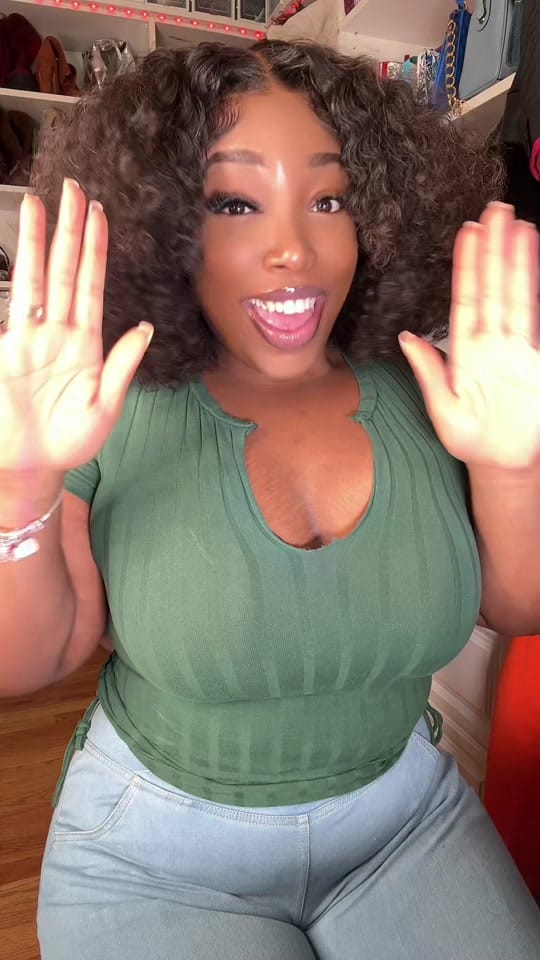 Post 10 by ✨💕Aree 💕✨ on TikTok (video)