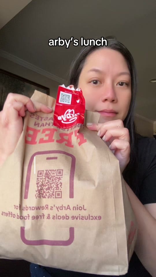 Post 4 by carmela on TikTok (video)