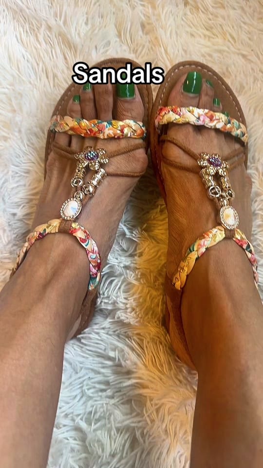 Post 6 by Candy on TikTok (video)