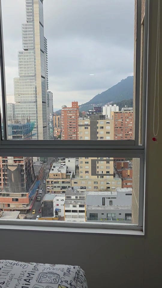 Post 5 by Ana 🇦🇴🇨🇦 Travel & UGC on TikTok (video)
