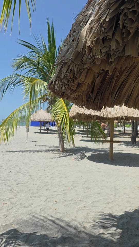 Post 2 by Ana 🇦🇴🇨🇦 Travel & UGC on TikTok (video)