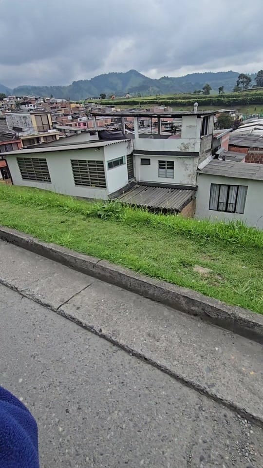 Post 1 by Ana 🇦🇴🇨🇦 Travel & UGC on TikTok (video)