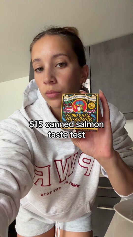 Post 2 by Sofia Bedard 💌 on TikTok (video)