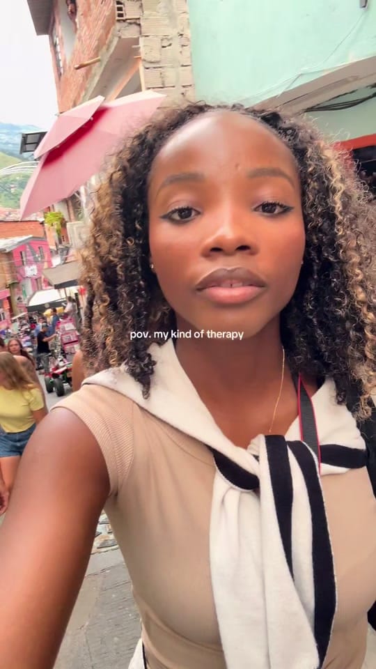 Post 5 by Acheley E. on TikTok (video)