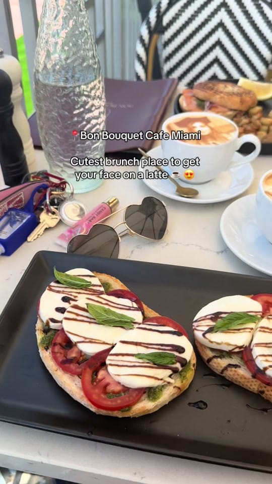 Post 5 by The Right Life by Emiliya on TikTok (video)