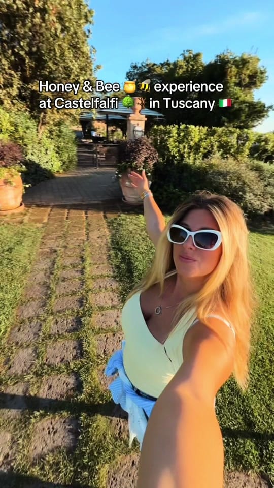 Post 3 by The Right Life by Emiliya on TikTok (video)