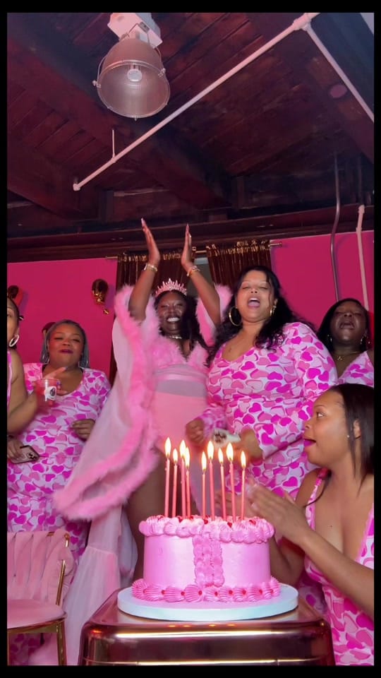Post 5 by Najahla | Chicago Food & Fun on TikTok (video)
