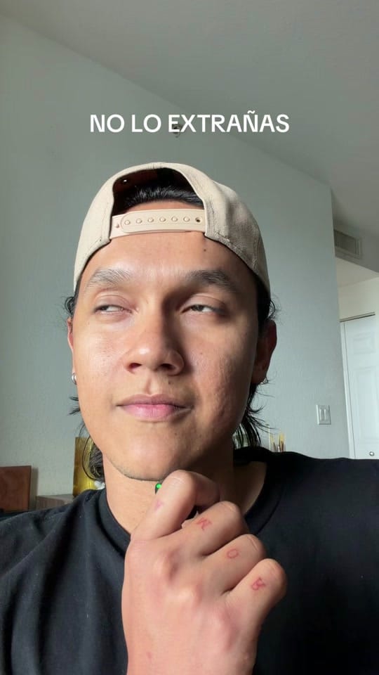 Post 1 by Santiago | Claridad Emocional on TikTok (video)