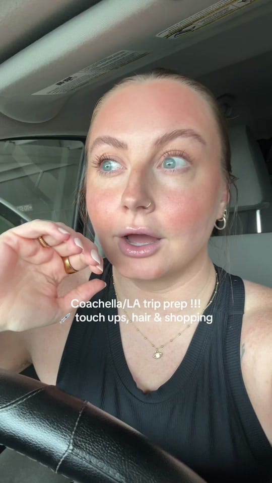 Post 2 by Mikayla Jade Rogers on TikTok (video)