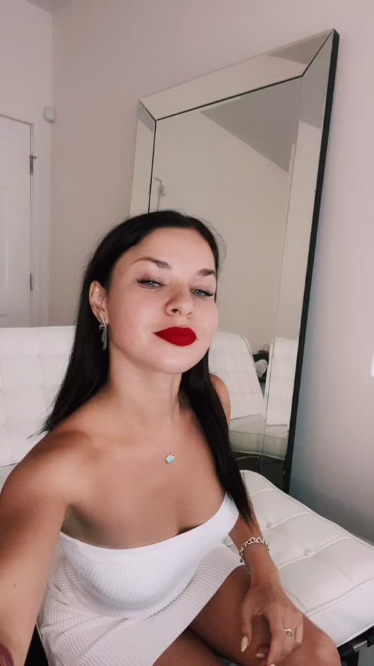 Post 10 by UNIVERSEL GIRL on TikTok (video)
